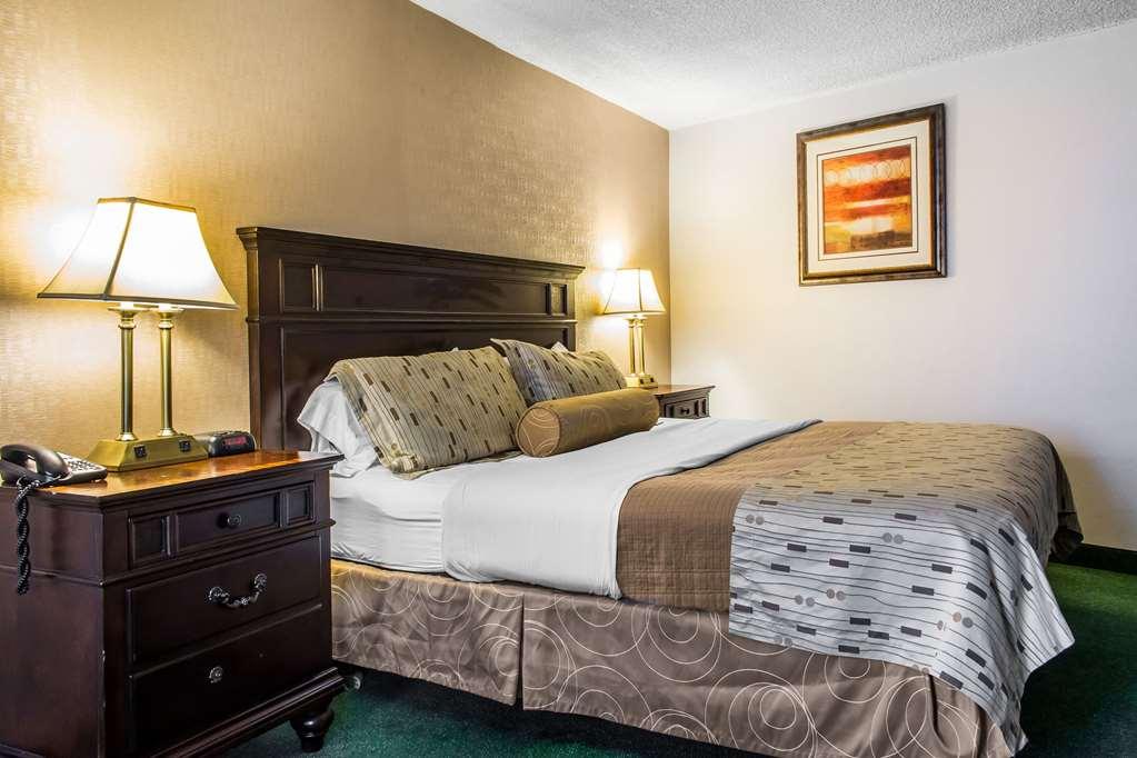Clarion Hotel Philadelphia International Airport Essington Room photo