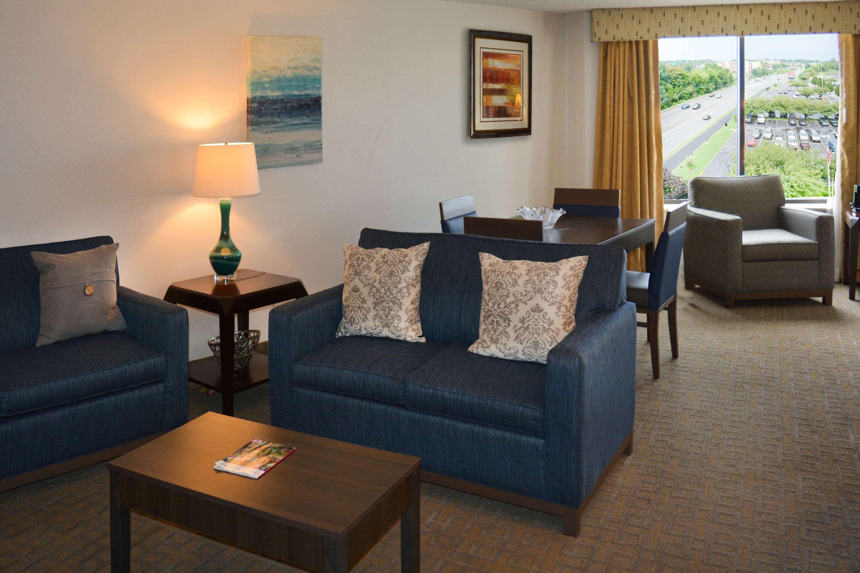 Clarion Hotel Philadelphia International Airport Essington Exterior photo
