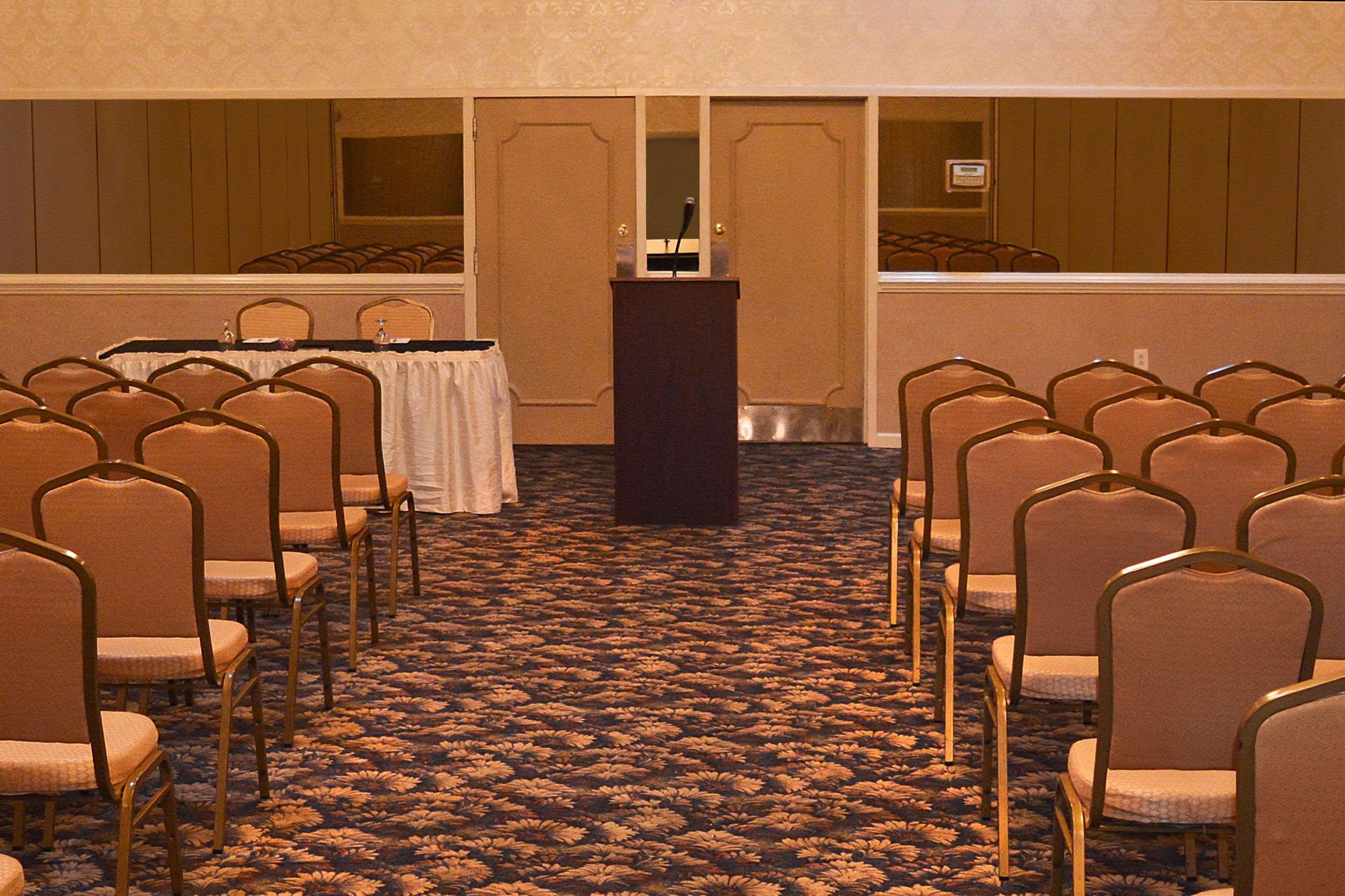 Clarion Hotel Philadelphia International Airport Essington Exterior photo