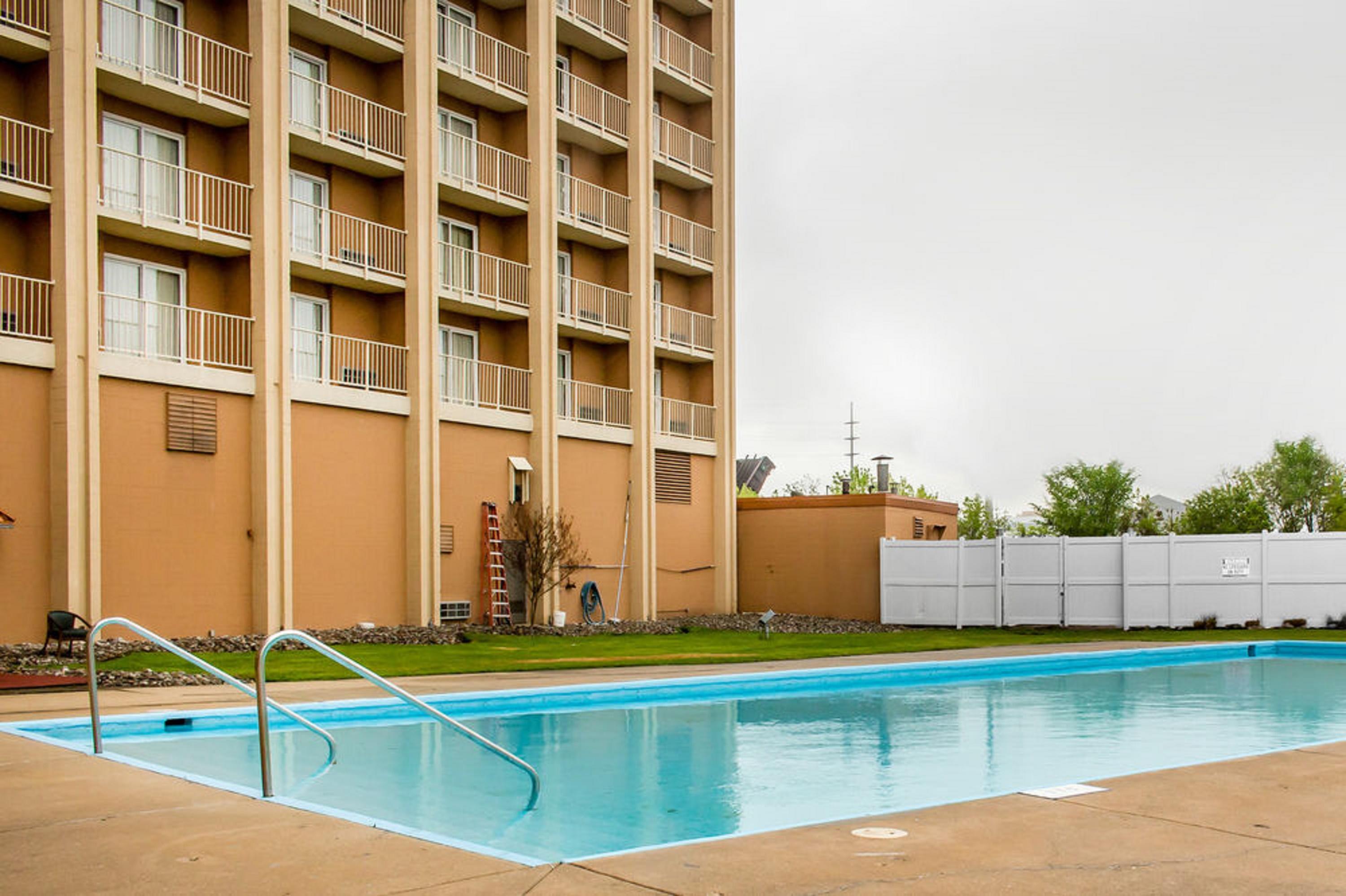 Clarion Hotel Philadelphia International Airport Essington Exterior photo